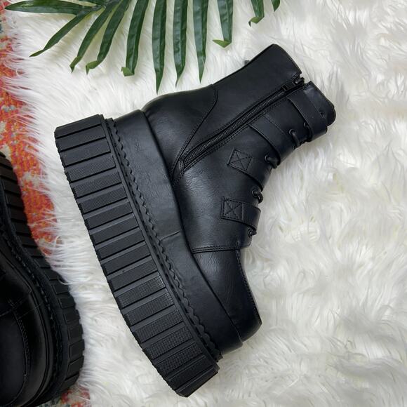 $135 Lamoda Unstable Chunky Ankle Creeper Boots 5 Faux Leather Goth Platform - Picture 6 of 10